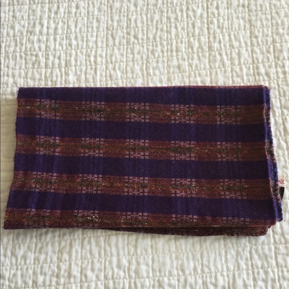 RARE‼️ VTG Romeo Gigli silk/wool unisex scarf